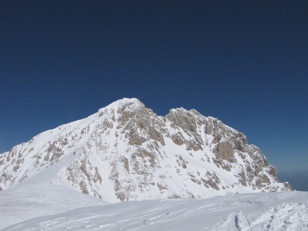 La traversata alta del Gran Sasso (da lontano)